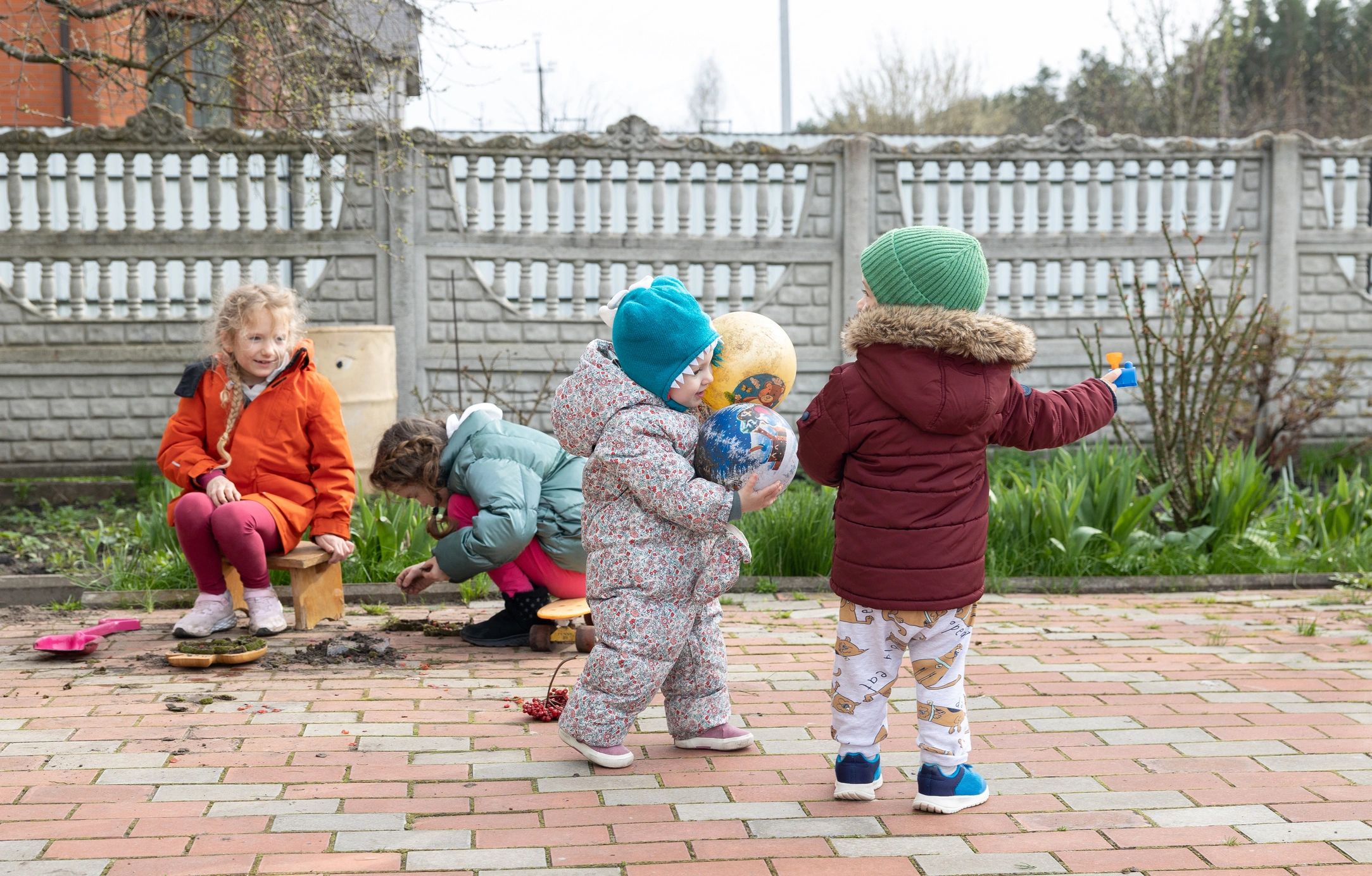 children playing outdoors daycare